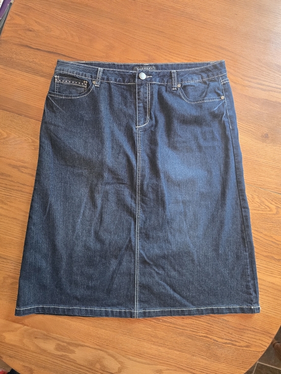 Baccini Dresses & Skirts - Baccini 16 Blue Jean Denim Skirt Midi Dark Wash Jewels Bling Pockets No Slits